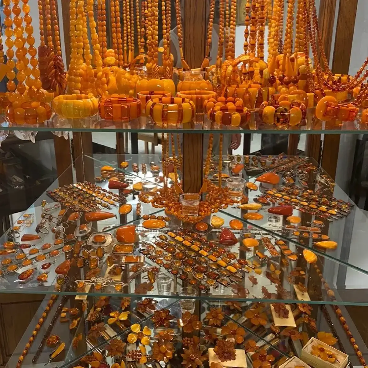 Vorschau zum Ratgeber Erbschmuck verkaufen in Wien