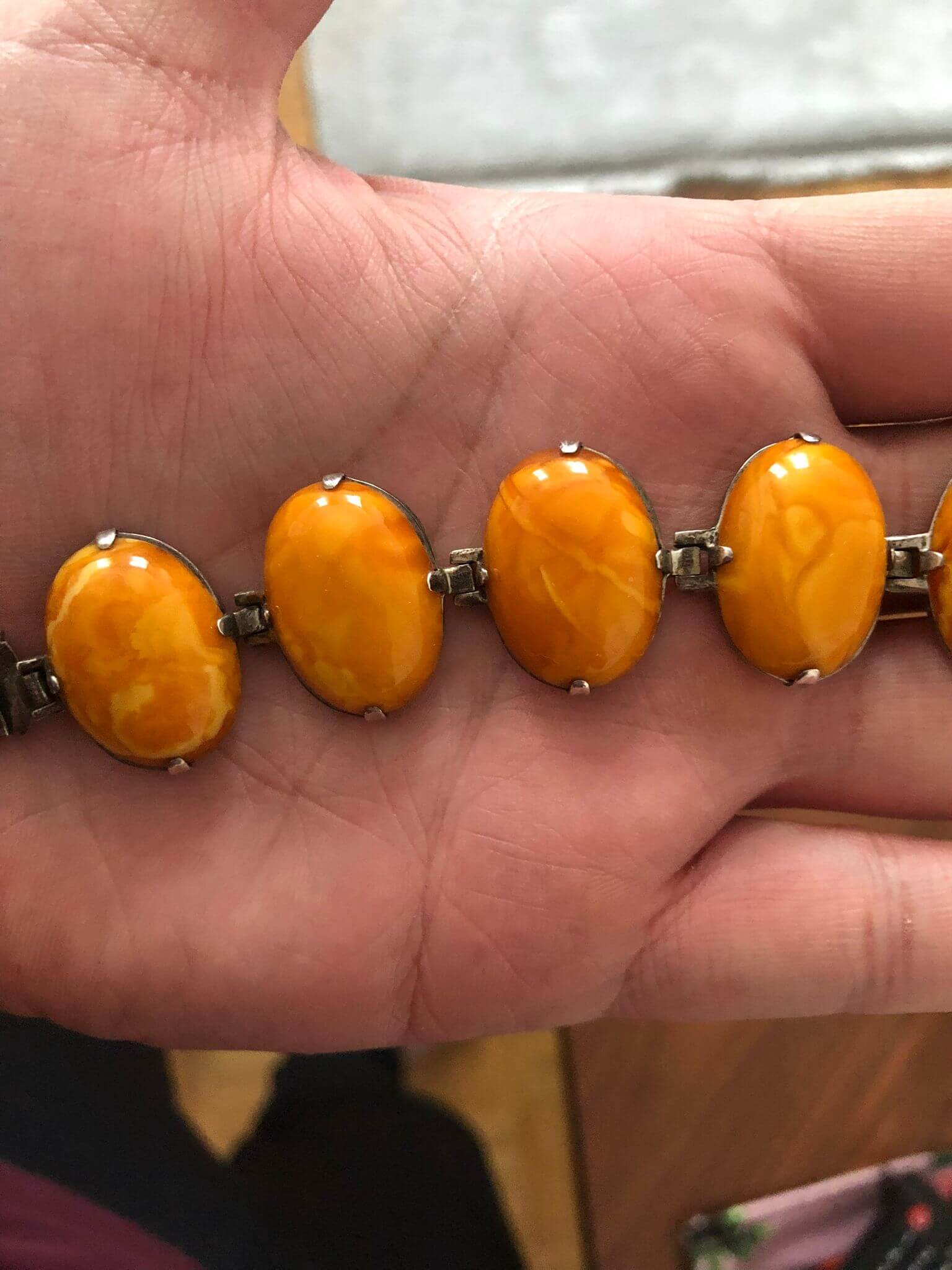 Ankauf von Bernstein Armbändern